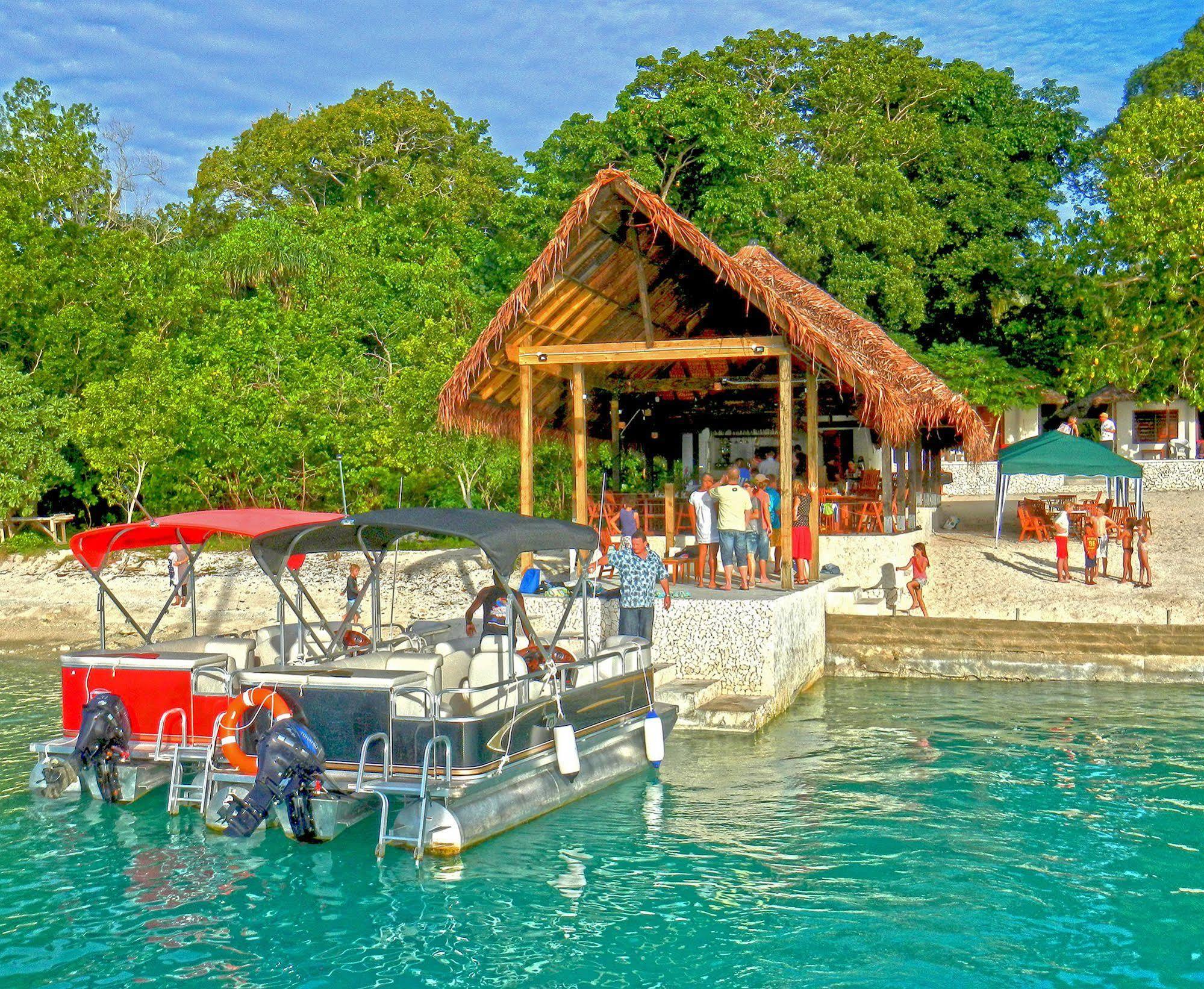Coco Beach Resort Port Vila Exteriér fotografie